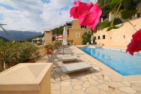 Casa Sol with private terrace, garden, pool, beautiful view