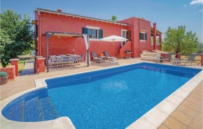 Stunning home in Port dAlcdia with 3 Bedrooms, WiFi and Outdoor swimming pool
