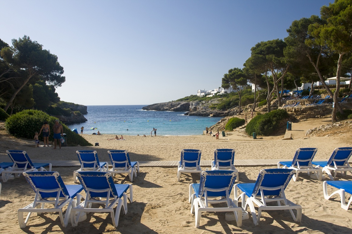 'Cala D'Or hotel beach in Majorca' - Mallorca