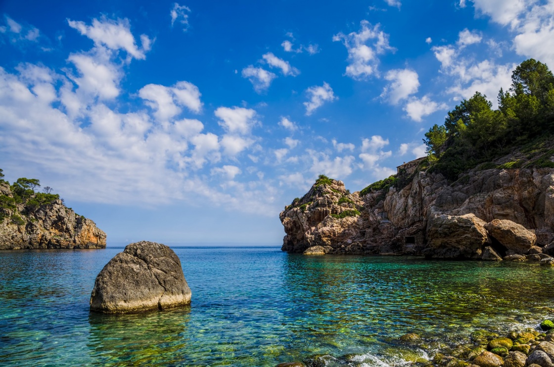 Cala Deia beach